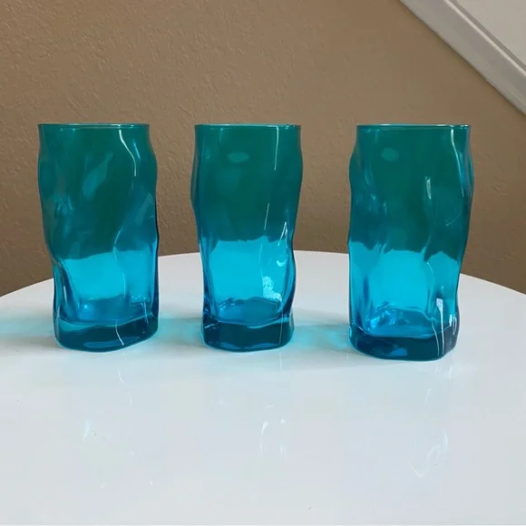 EUC 3 Peacock Blue Glass Drinking cups