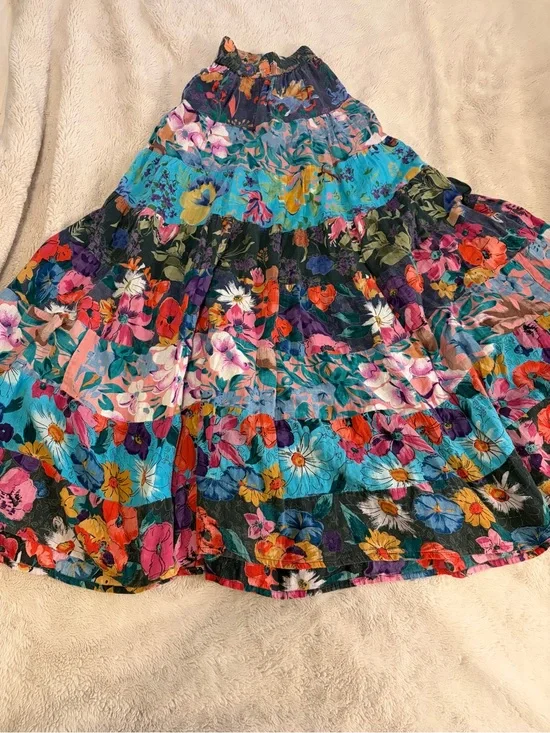 RARE: Gorgeous Pier One import skirt size large/fabric