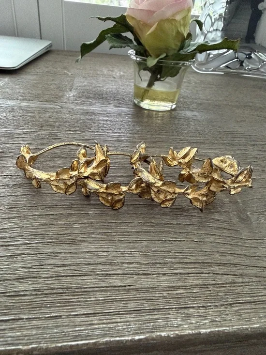 NWT Set of 4 Gold Leafy Napkin Rings