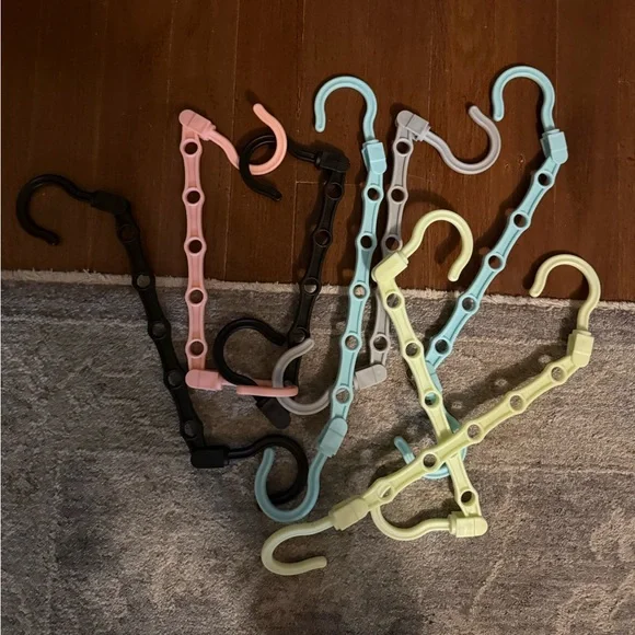 Space saver Multi-Position Hanging Organizer Hooks - Pastel Assorted
