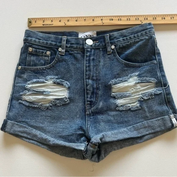 One Teaspoon x Free‎ People Women's 26 Jean Shorts Outlaws Distressed High Rise