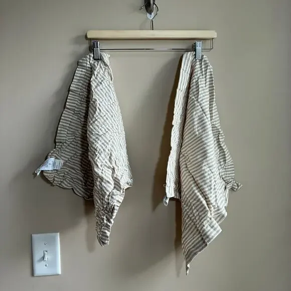 Pottery Barn 20 X 20 inch square linen cotton napkin beige striped set of 2
