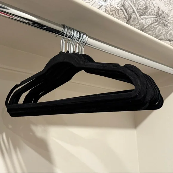 Set of 15 Black Velvet Hangers. EUC.