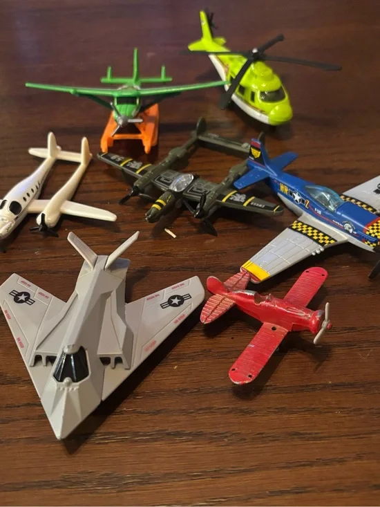 7 Matchbox & Die-Cast Toy Airplane Helicopter Military Aircraft Mixed Collection