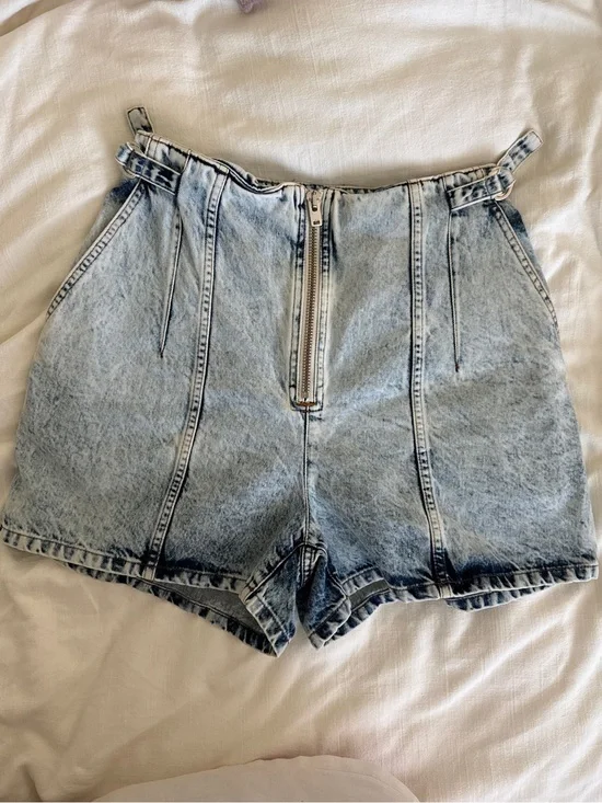 IRO Powelly High Rise Acid Wash Denim Pleated Shorts Size 40 FR US 8