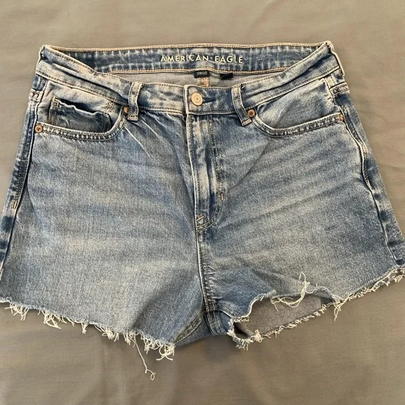 American Eagle Shorts Womens 8 Blue Distressed Cutoff Denim Jean Frayed Hem