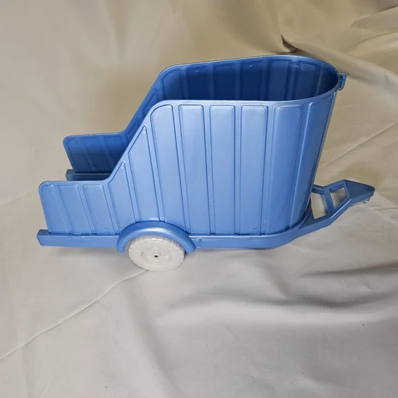 Vintage Blue‎ Horse Trailer