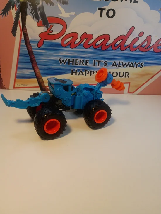 Monster Jam Drilliam Dirt Squad Blue 1/64 Scale