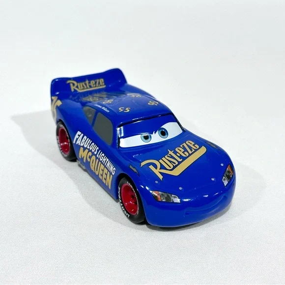 Disney Store Cars 1:43 Deluxe Fabulous Lightning McQueen Die-cast