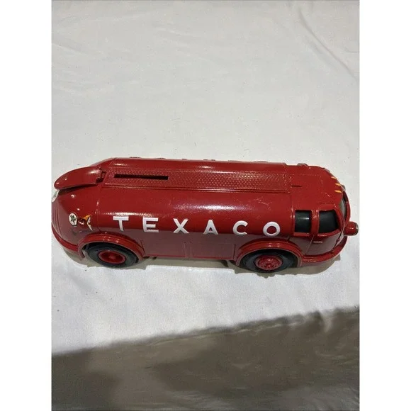 ERTL Texaco 1934 Diamond T Tanker‎ 