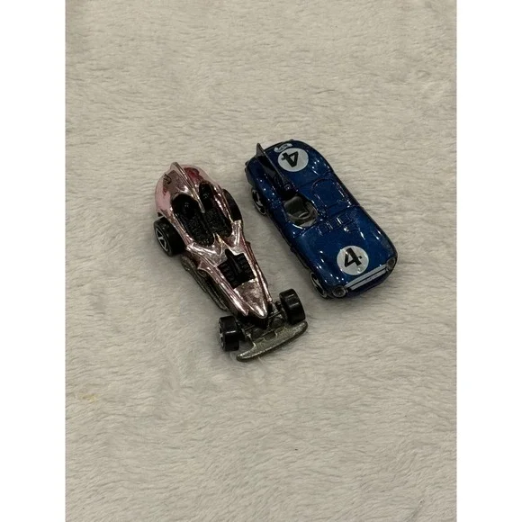 Hot‎ Wheels 1993 Pink Racer and Blue Jaguar D-Type Diecast Car Lot of 2