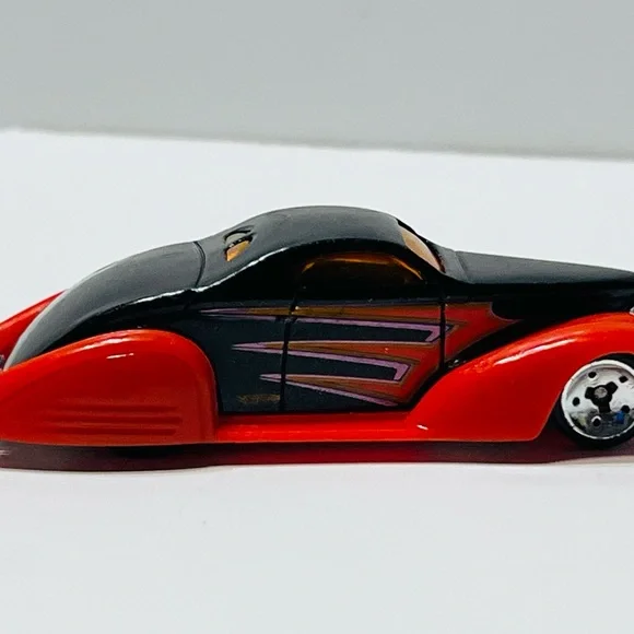 Hot Wheels Swoop Coup Car