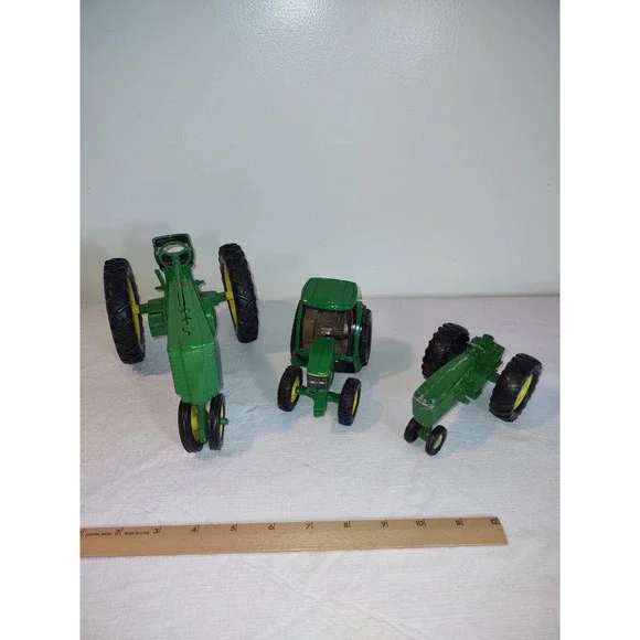 John Deere Die‑Cast Tractors Lot 3 Vintag Farm Toy  1:16/1:32 Scale Green Models