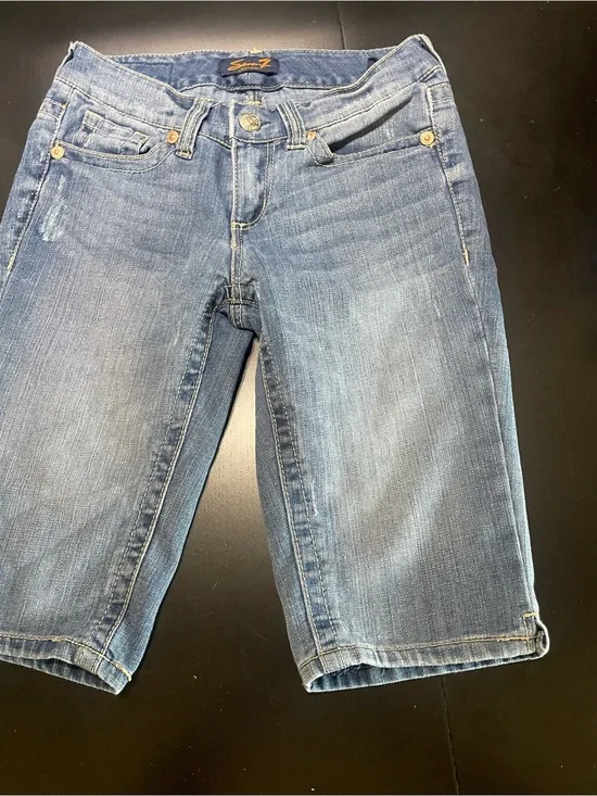 Seven7 Denim Bermuda Shorts light Blue Wash ladies jean long sz 2