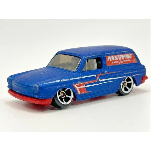 Hot Wheels Custom '69 Volkswagen Squareback Vehicle Toy Car Blue Pinstriping