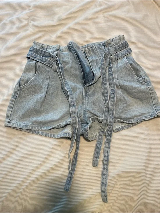 Forever 21 Light Wash Denim Paperbag Shorts with Tie