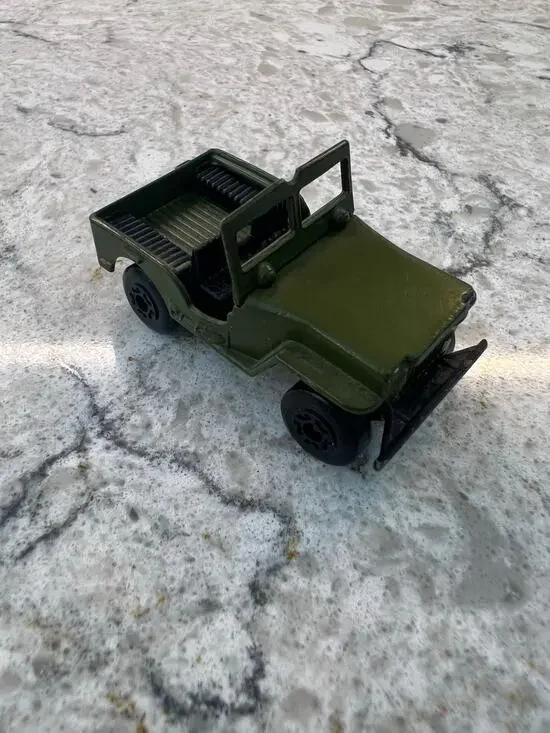 MATCHBOX Superfast Armoured Jeep Lesney No. 38 1976 Made in England JL