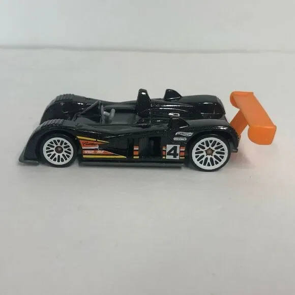 2000 hot wheels cadillac lmp world racers as is front bottom piece broke vintage