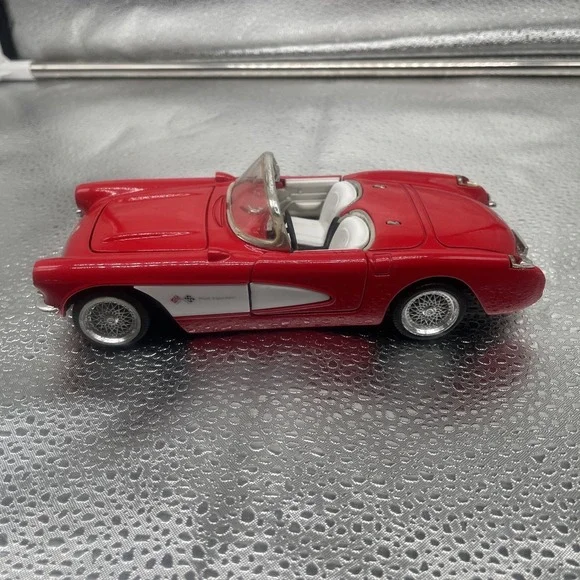 Vintage 1957 Red Corvette Convertible Fuel Injection‎ Diecast Metal Toy Car