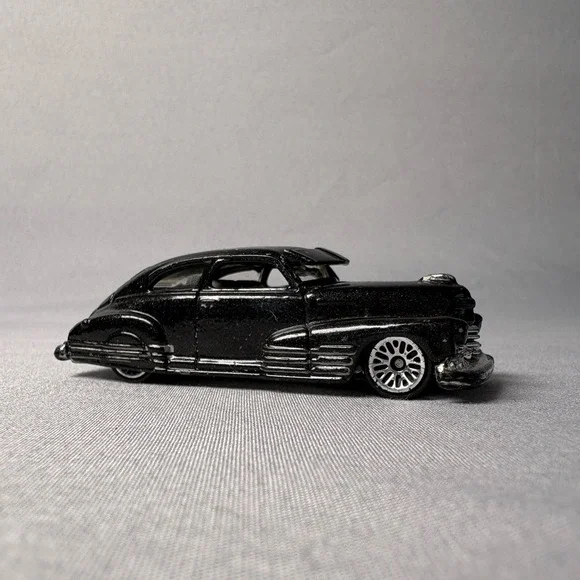 Hot Wheels 47 Chevy Fleetline Black Diecast 1:64 Scale Toy Car 2003 GM Malaysia
