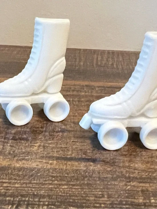 Vintage 1980 Barbie White High Top Roller Skates