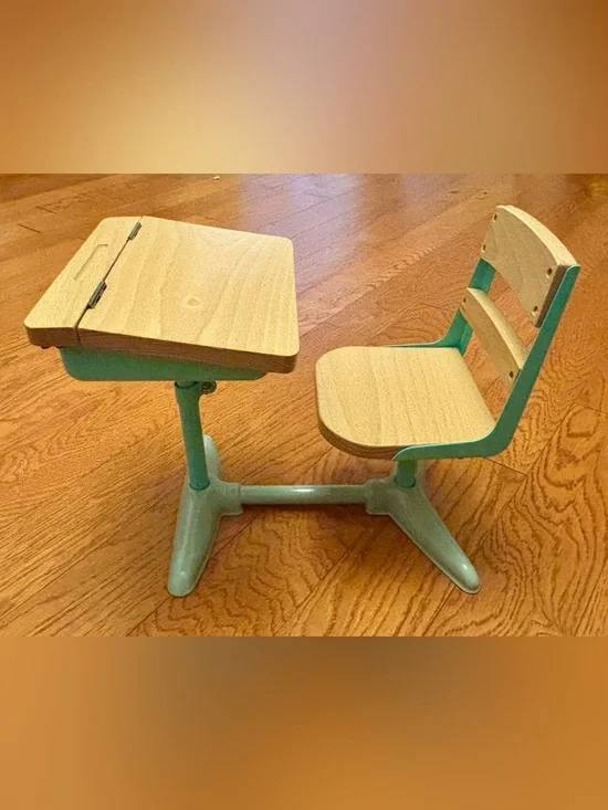 American Girl Maryellen School Desk LIKE NEW