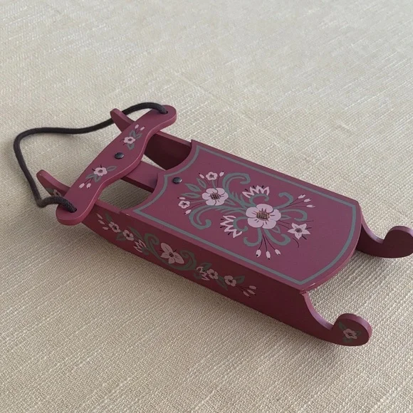 Muffy VanderBear Sleddin' and Skiddadlin' Winter Frolic Painted Wooden Sled