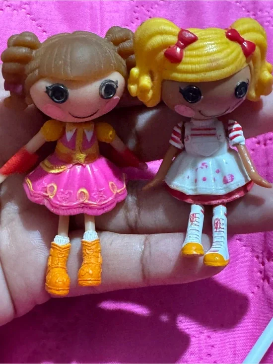 Mini Collectible Doll Pair - Pink & Yellow Fashion Dolls