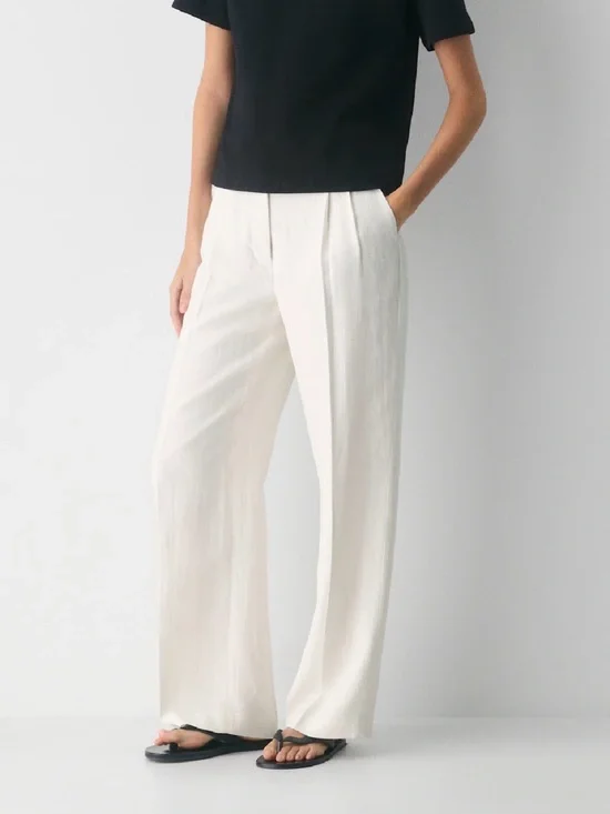 Aritzia Effortless Pant in Cream Linen