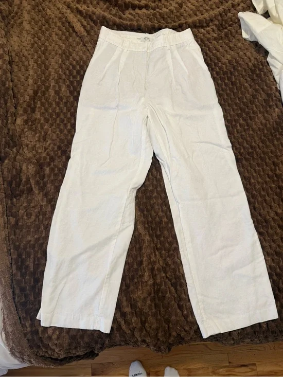 Aritzia White Linen-Blend Straight Chinos