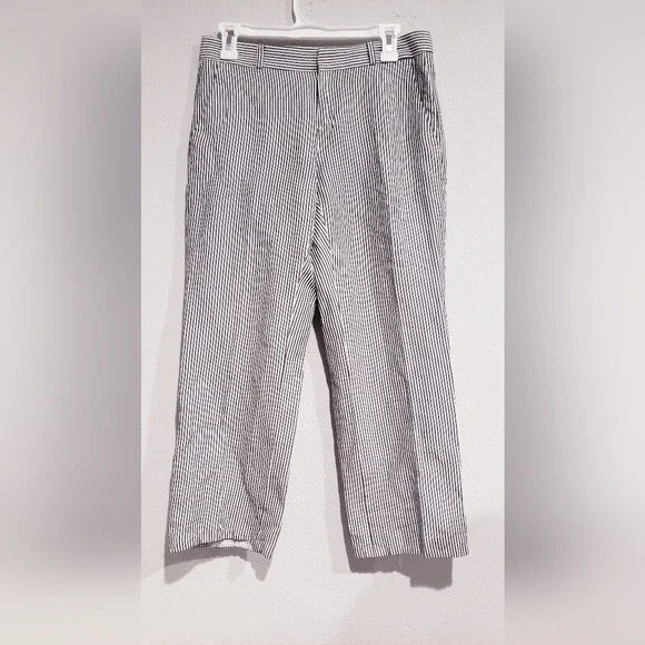 Banana Republic Logan Linen St whit/blue striped cropped pants in size 2