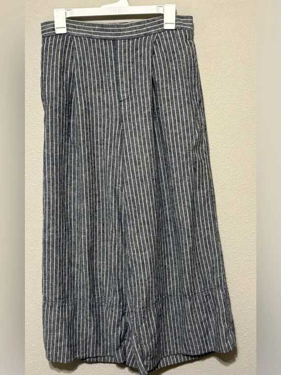 Banana Republic Navy and White Pinstripe Wide Legged Linen Blend Pants