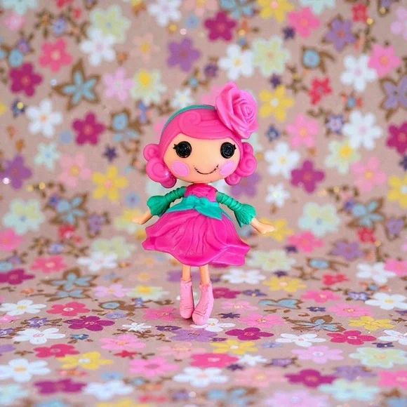 Lalaloopsy Rosebud Longstem Mini Doll3