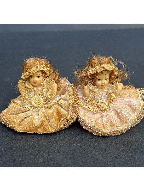 Vtg. Two Porcelain Cameo Sitting Dolls 2.5