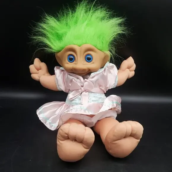 Russ Troll Doll Green Hair Pink Satin Dress Plush Body Heart Gem 16