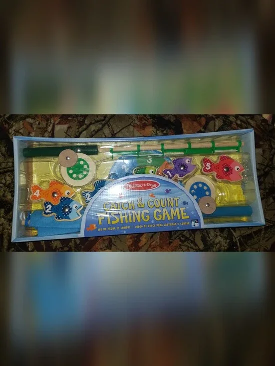 NWT Melissa & Doug Catch & Count Wooden Fishing Game 2 Rods & 10 Fishes