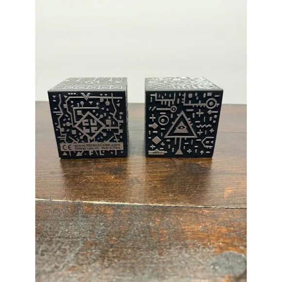 Merge‎ Cube STEM 2 Pack Science objects Augmented Reality
