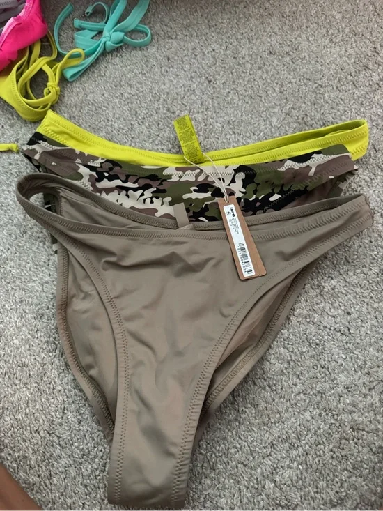 SKIMS recycled swim medium coverage medium bikini bottoms