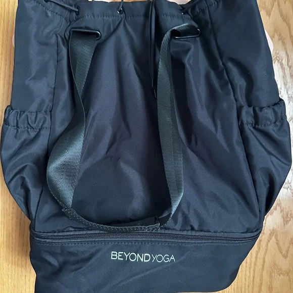 Beyond yoga, backpack/bag