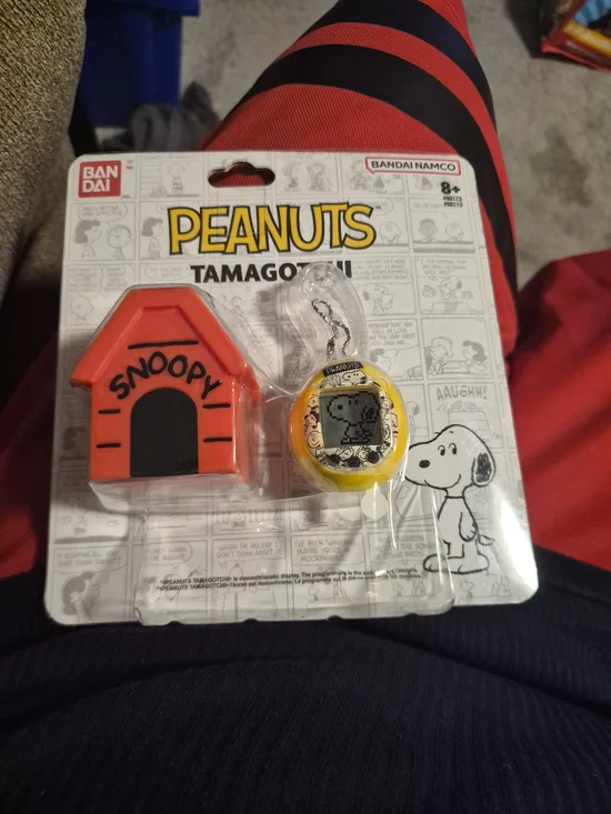 Bandai Namco Peanuts Tamagotchi Nano With Snoopy Doghouse Case New