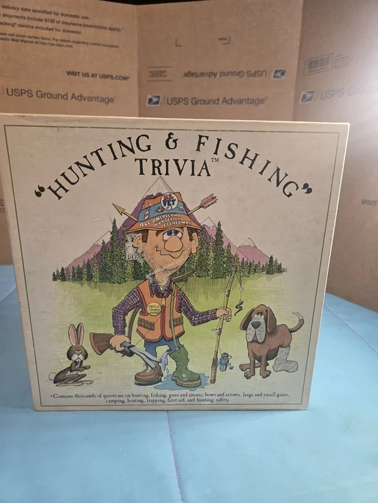 VTG Hunting and Fishing Trivia Made In USA 1985 Mountainman Enterprises