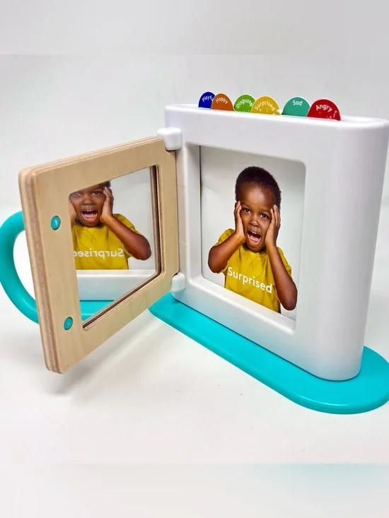 Lovevery Emotion Match Mirror & Card Set Enthusiast Play Kit ages 28-30 Months