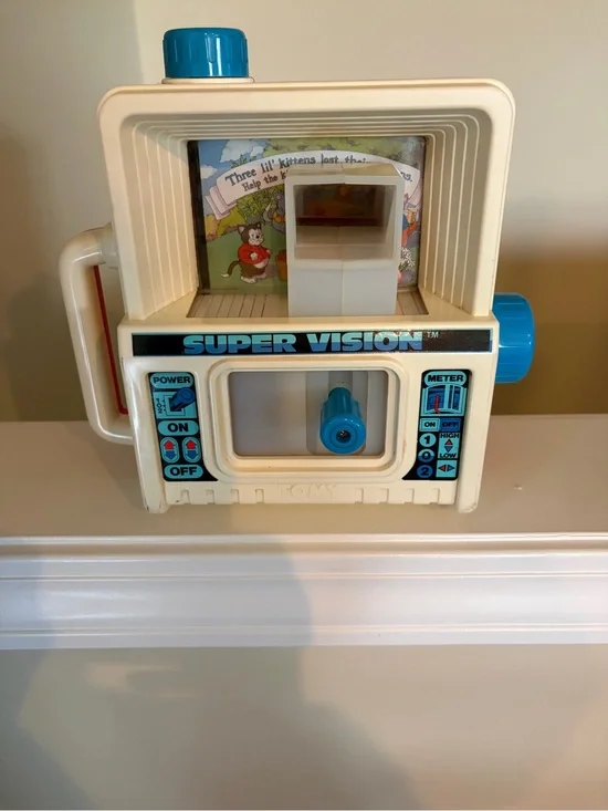 Vintage 1985 Tomy Supervision Magic Viewer.