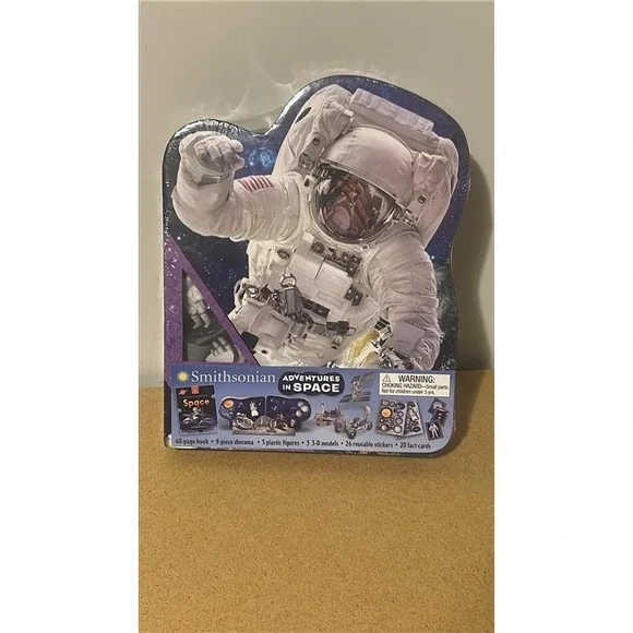 Smithsonian Adventures in Space Activity Kit Book Diorama Figures Models NEW