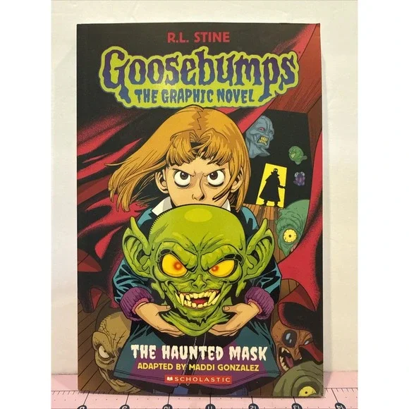 Goosebumps Graphic‎ Novel The Haunted Mask by RL Stine