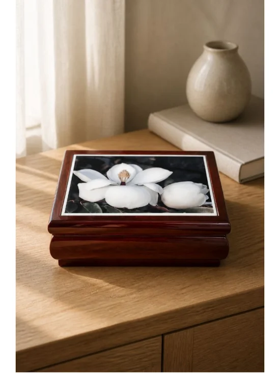 Vintage Elegant Musical Wooden Jewelry Box with Floral Design