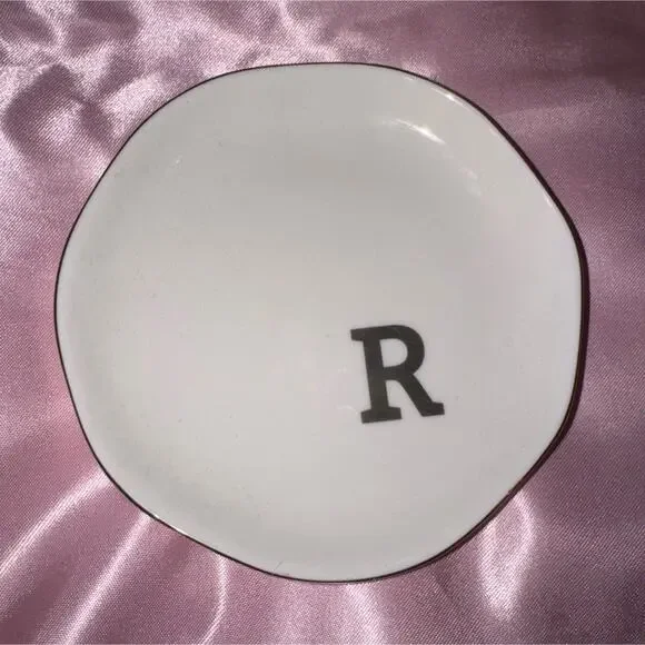 Anthropologie 'R' Monogram Jewelry Trinket Dish - Gold Trim Ceramic Catch-All⁠