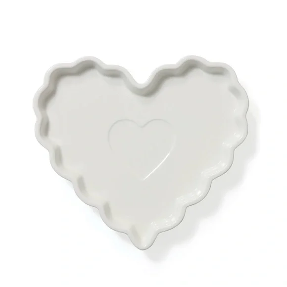 White Scalloped Ceramic Heart Tray - Bullseye's Playground