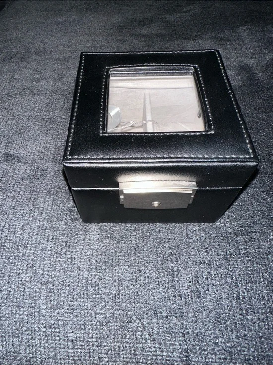 ROYCE New York Black Leather Watch Box