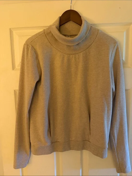 ALO Yoga Sandstone Crewneck Pullover